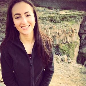 Meet your Posher, Kiana